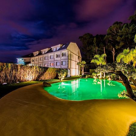 וילאנואבה דה ארוסה Hotel Dinajan מראה חיצוני תמונה